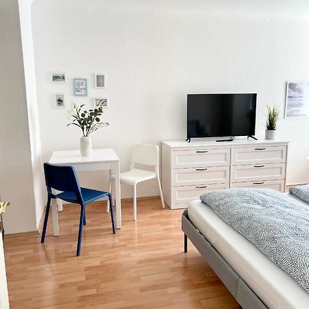 Cosy Apartment Near Schoenbrunn & Meidlinger Market Vienna Exterior photo